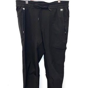 Mens Lululemon License to Train Jogger Pants size Medium, Black